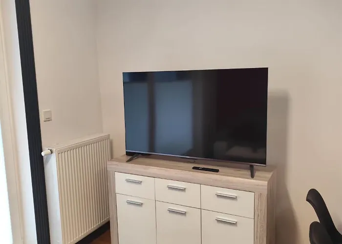 Royal Wilanow-apartament W Sercu Wilanowa شقة وارسو