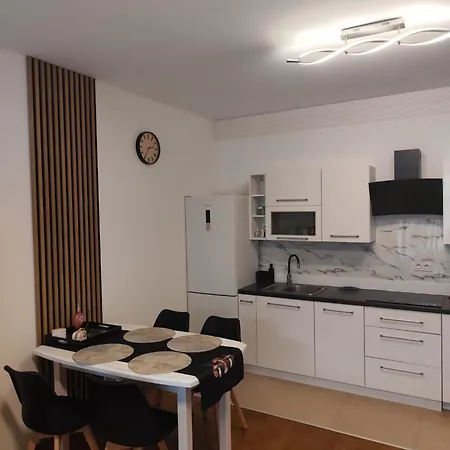 Royal Wilanow-apartament W Sercu Wilanowa * ワルシャワ