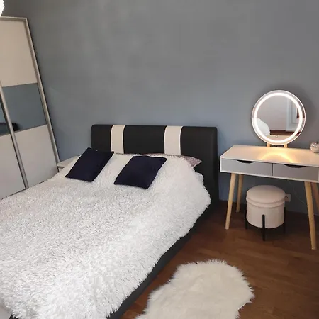 Royal Wilanów-apartament W Sercu Wilanowa Apartamento