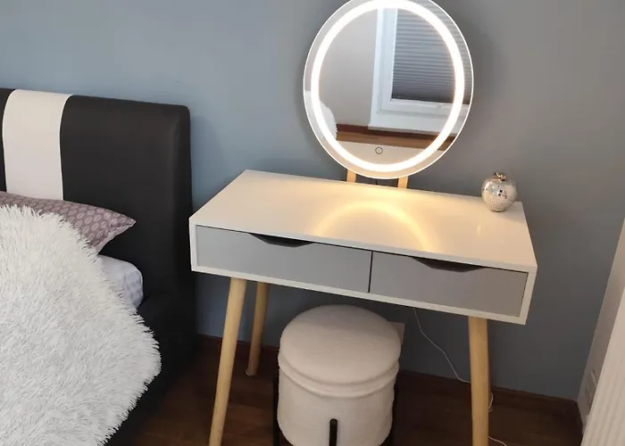 아파트 Royal Wilanow-apartament W Sercu Wilanowa 바르샤바